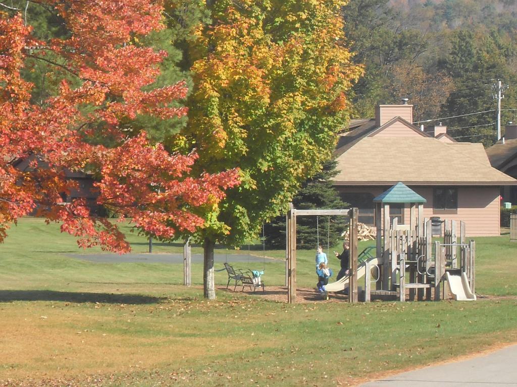 Jack O'Lantern Resort Lodging Woodstock Extérieur photo